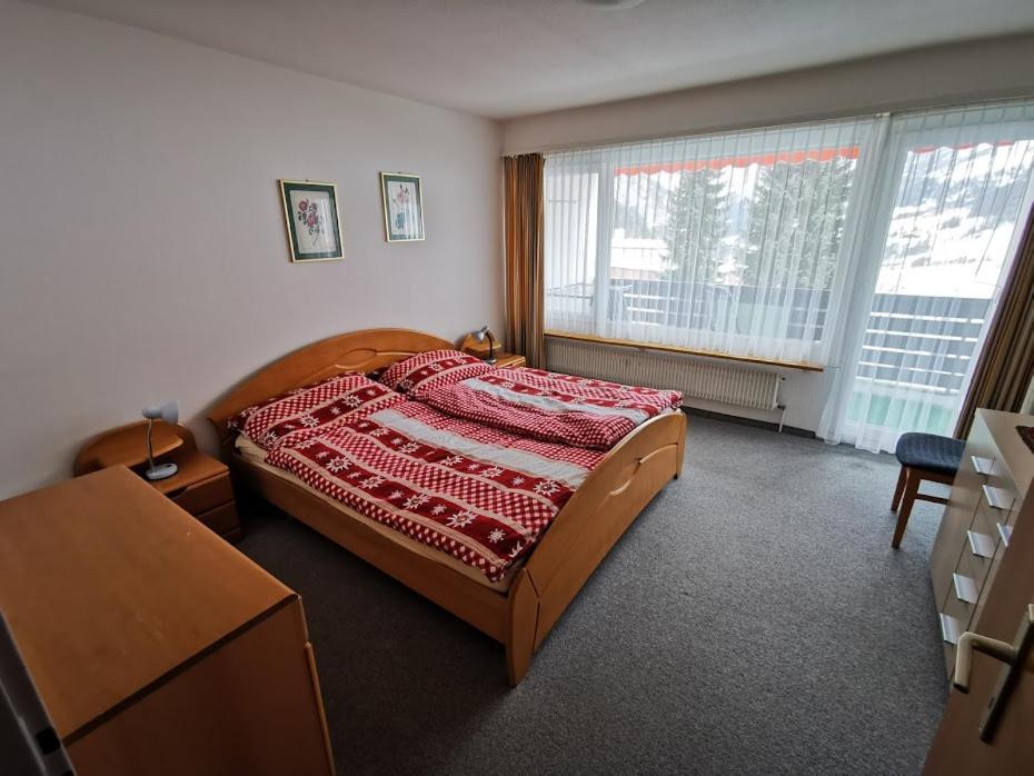 Apartments Haus Quelle Loèche-les-Bains Extérieur photo