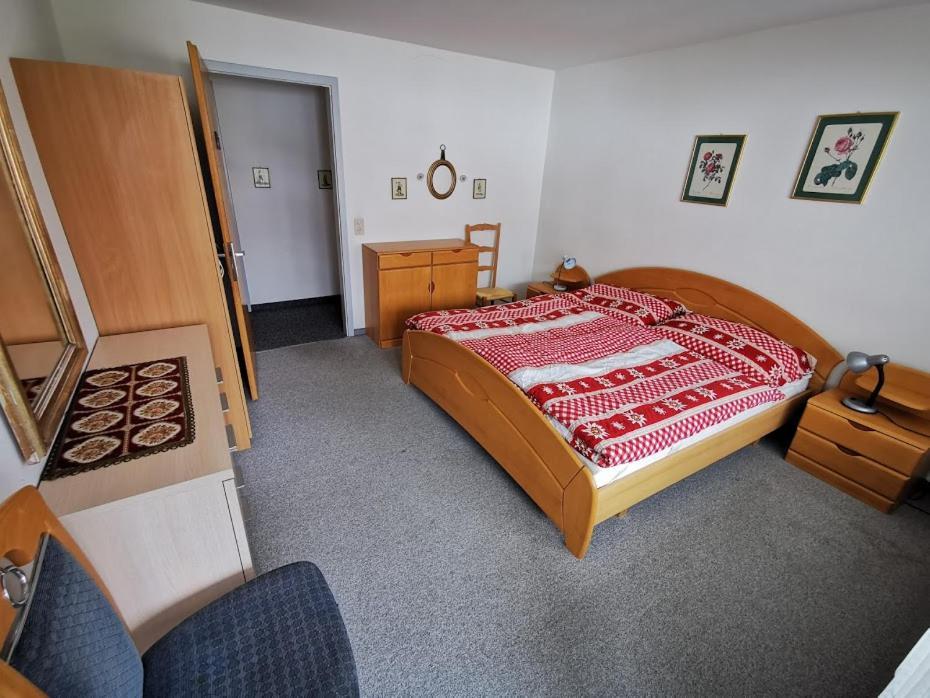 Apartments Haus Quelle Loèche-les-Bains Extérieur photo